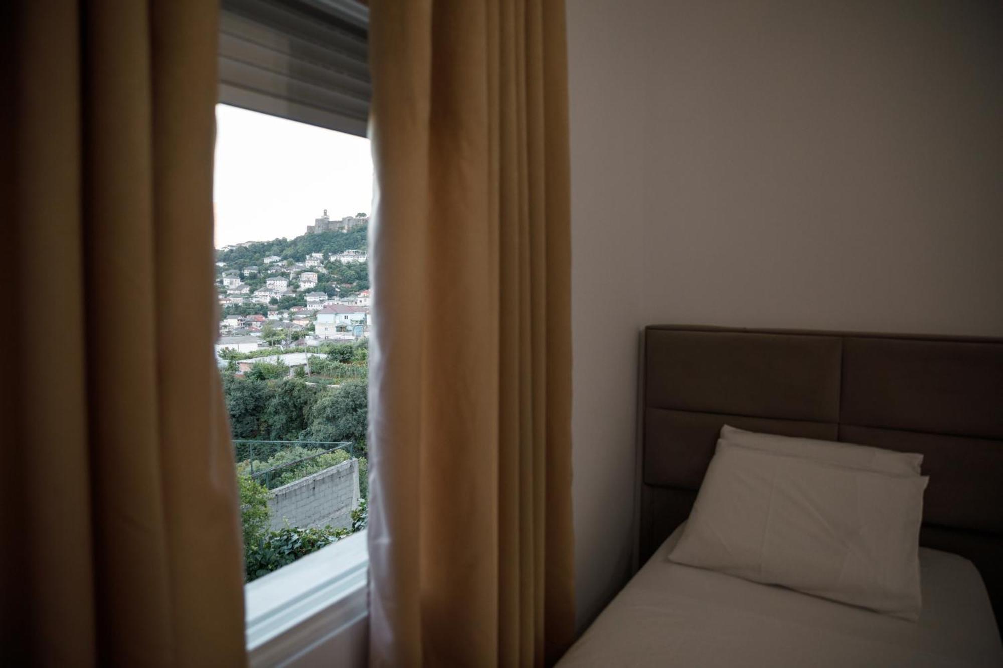 Vila Agimi 65 Gjirokastër Extérieur photo