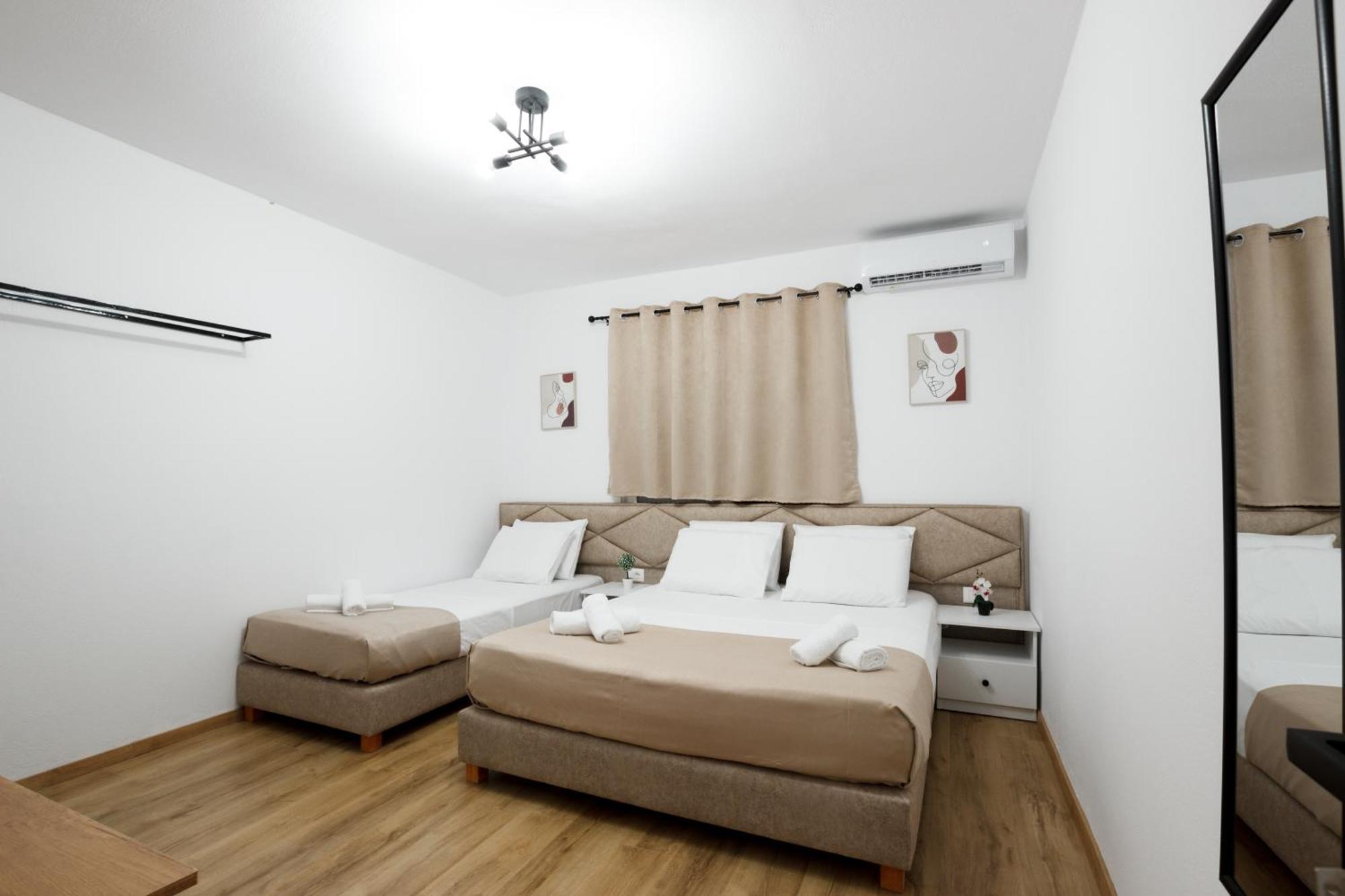 Vila Agimi 65 Gjirokastër Extérieur photo
