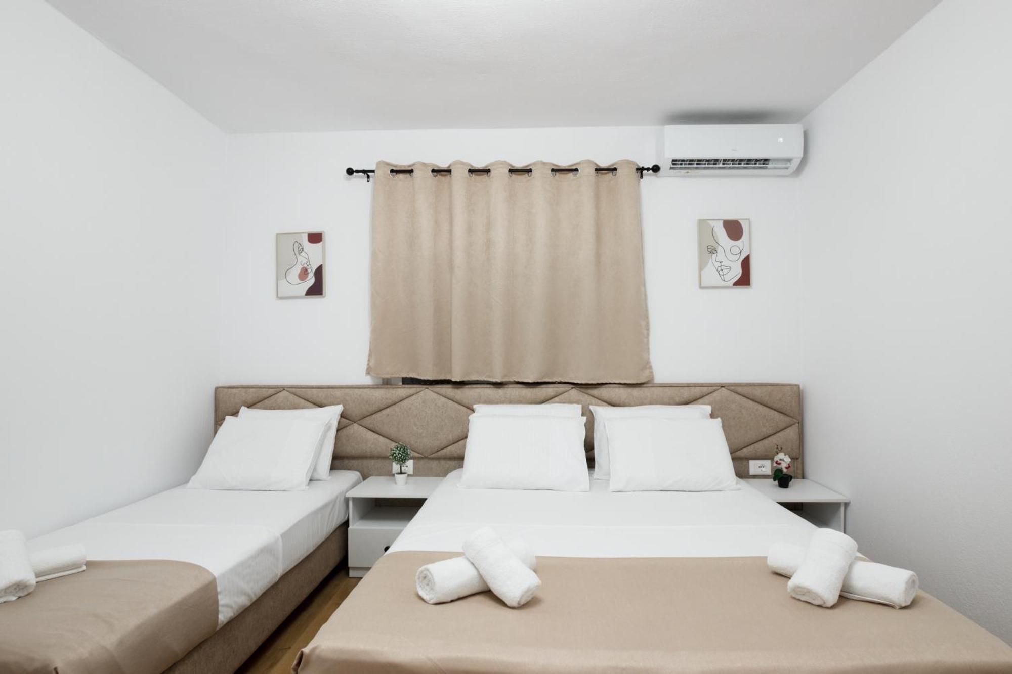 Vila Agimi 65 Gjirokastër Extérieur photo