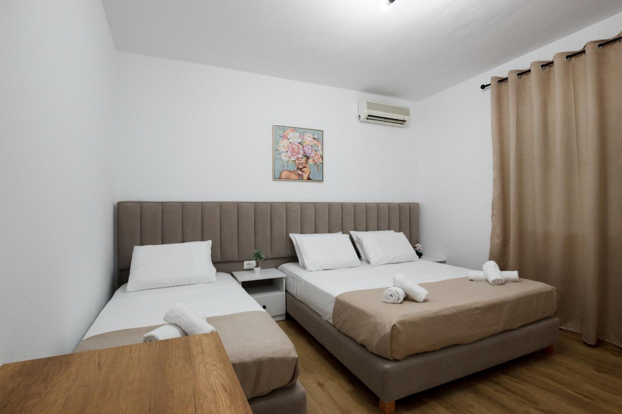 Vila Agimi 65 Gjirokastër Extérieur photo